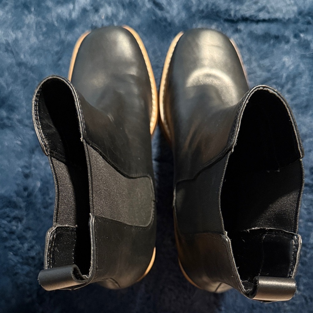 Sleek Black Marc Fisher Ankle Booties - Picture 5 of 5
